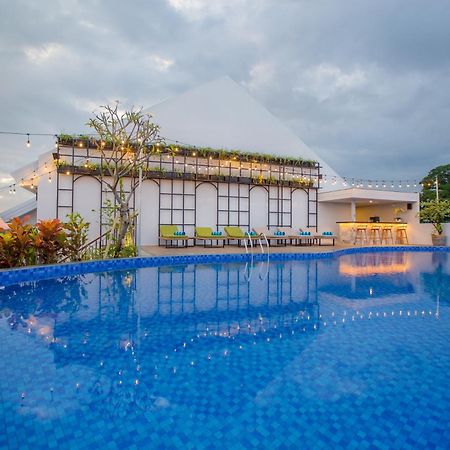 Rv Hotel Gianyar Ubud  Exterior photo