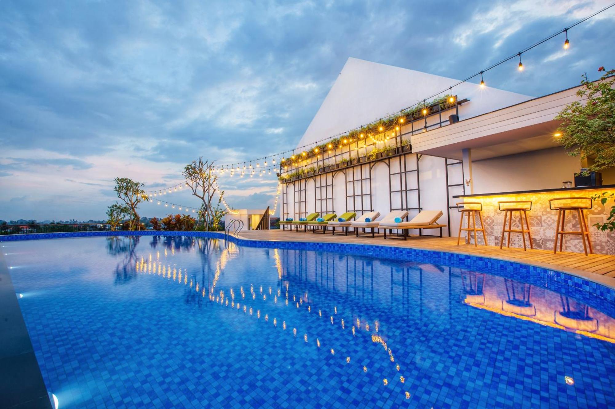 Rv Hotel Gianyar Ubud  Exterior photo